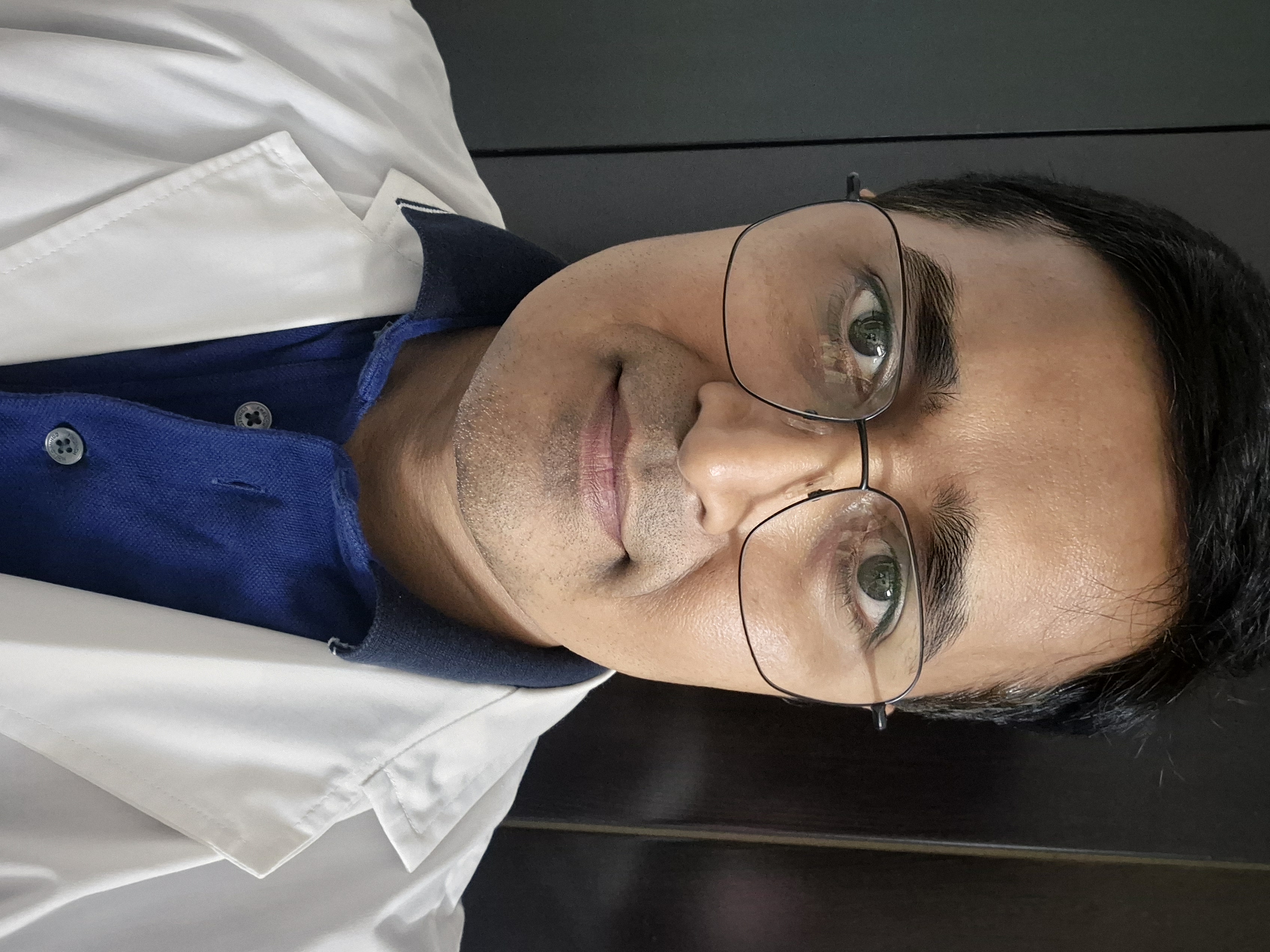 டாக்டர் சுனில் பண்டேல்