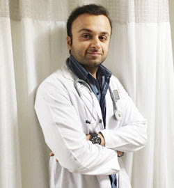 Dr. Kundan Mehta