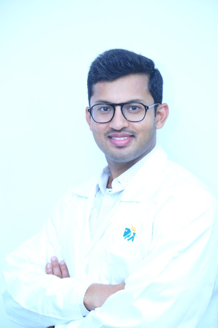 டாக்டர் ரவி தேஜா ருத்ரராஜு