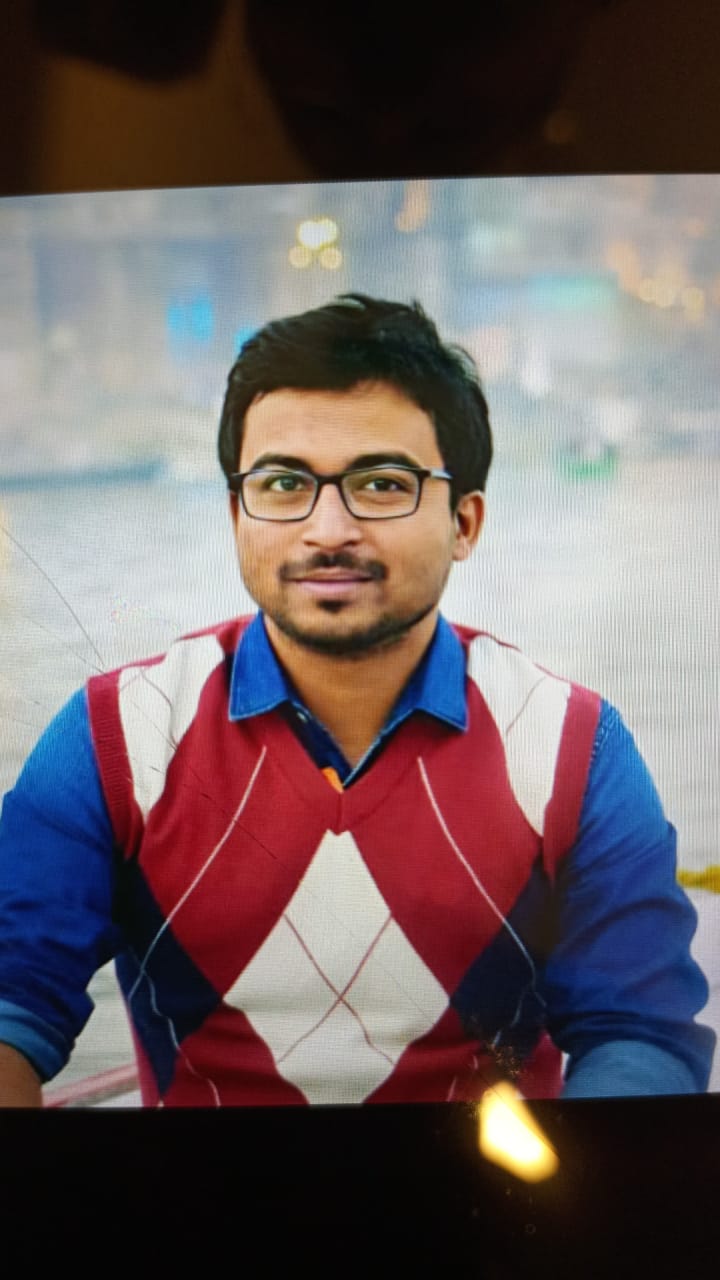 ડૉ. અયોન ઘોરાઈ