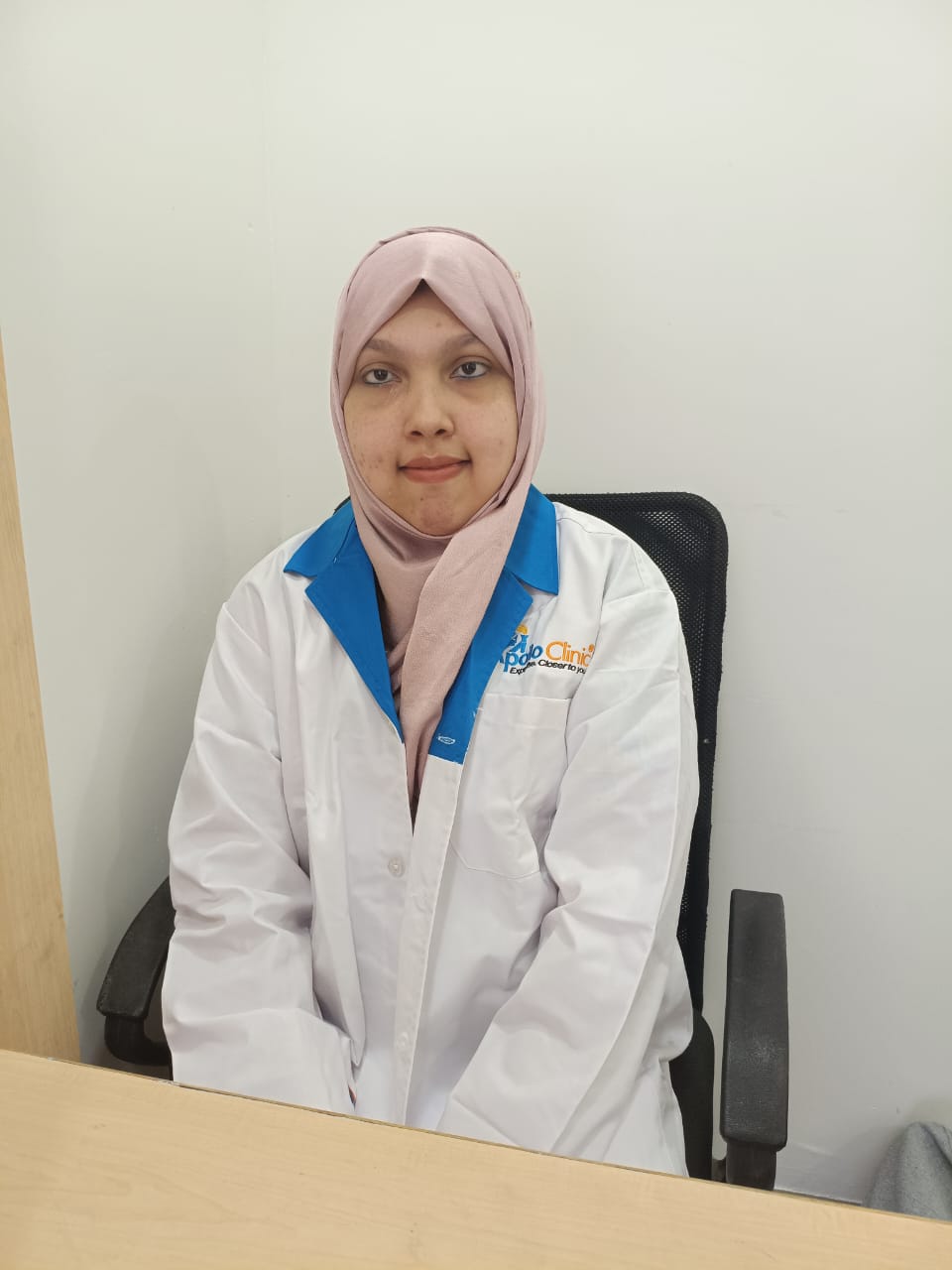 ડો. મિસ. મેહરીન ખાન દેશમુખ