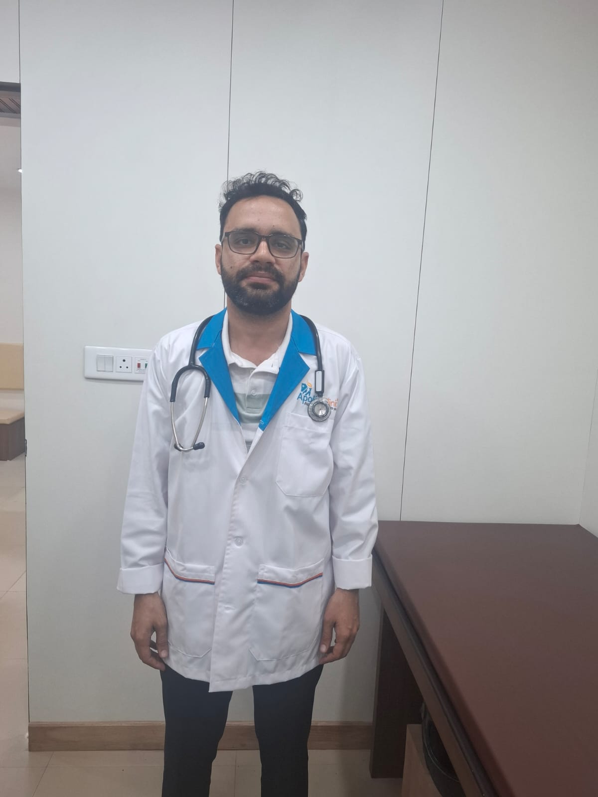 டாக்டர் ஆதித்யா நெஹ்ரா