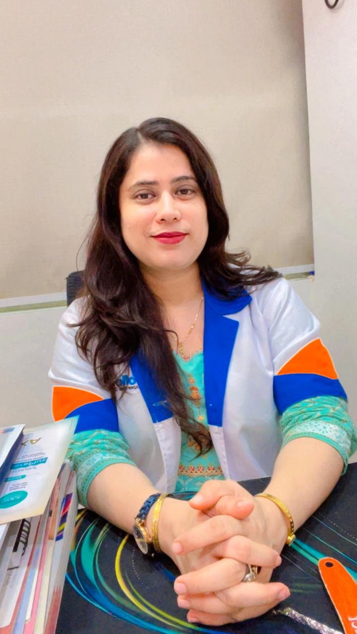 డాక్టర్ సంజిదా ఖమర్